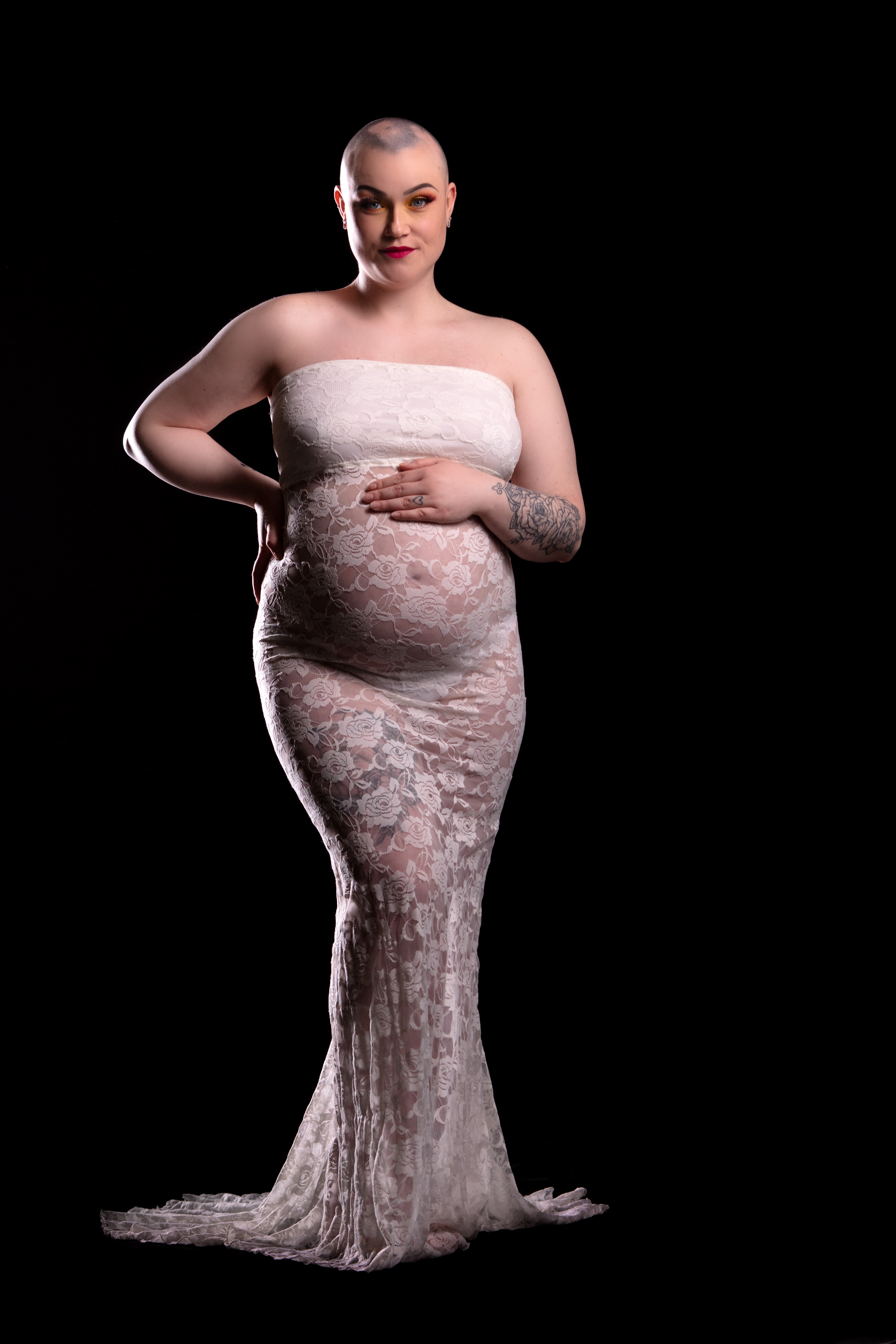 Gravid skaldet kvinde